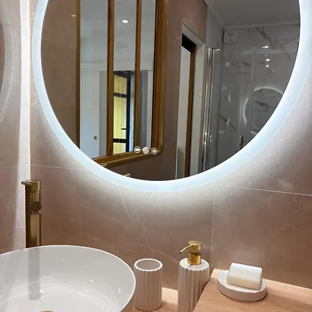 L'emeraude D'ax - Cozy, Modern & Parking Included 아파트 *