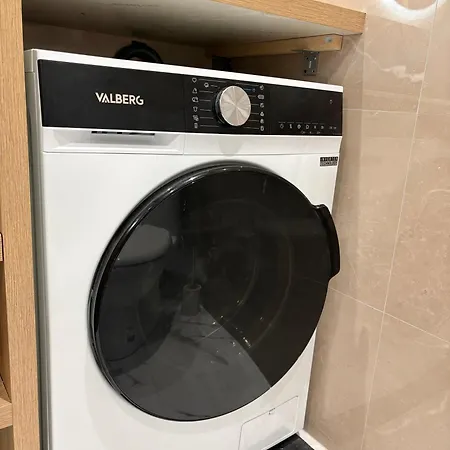 L'emeraude D'ax - Cozy, Modern & Parking Included アクス・レ・テルム