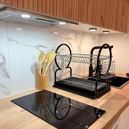 L'emeraude D'ax - Cozy, Modern & Parking Included アパート アクス・レ・テルム